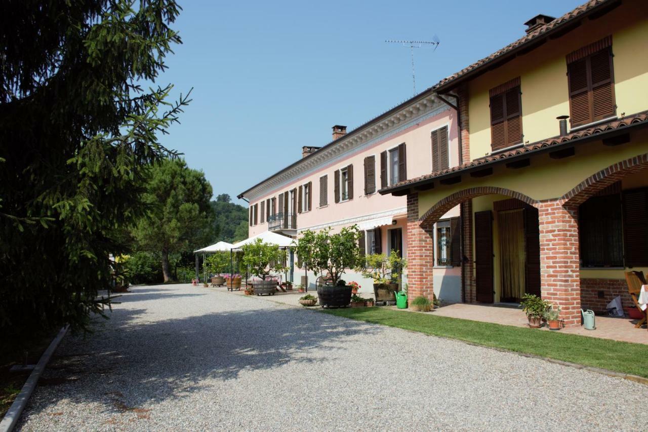 Casa Dei Ciliegi Castell'Alfero Villa ภายนอก รูปภาพ