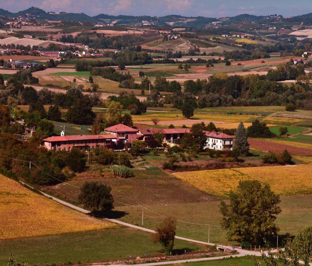 Casa Dei Ciliegi Castell'Alfero Villa ภายนอก รูปภาพ